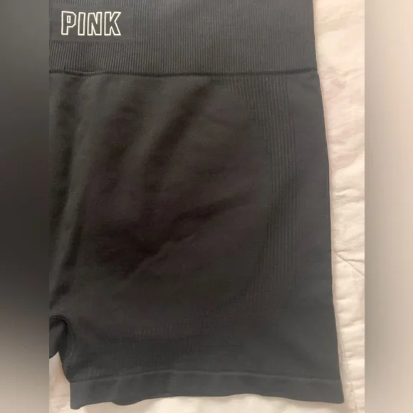 VS Seamless Shorts - Picture 4 of 6